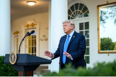 Tham quan Nhà Trắng (The White House) tại thủ đô Washington D.C. là một trải nghiệm đặc biệt và đầy quyền lực, mang lại cảm giác hồi hộp mà hiếm nơi nào có được.