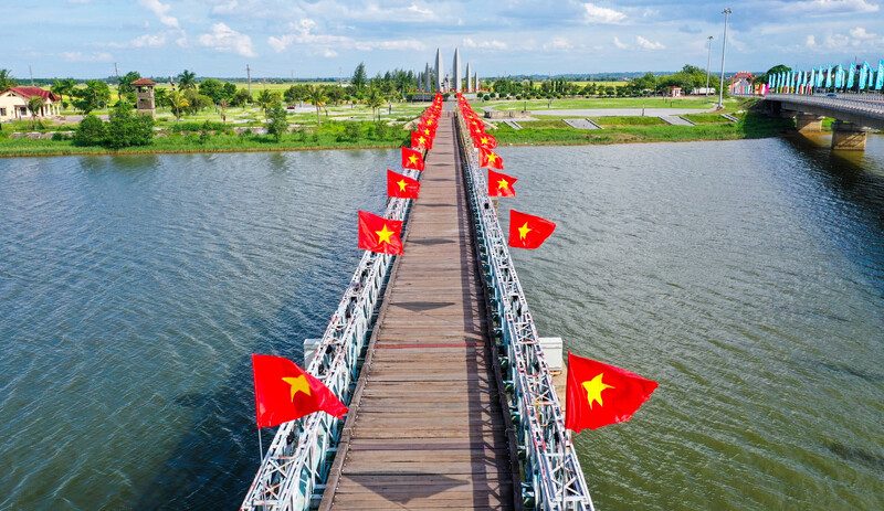 Cầu Hiền Lương - Sông Bến Hải