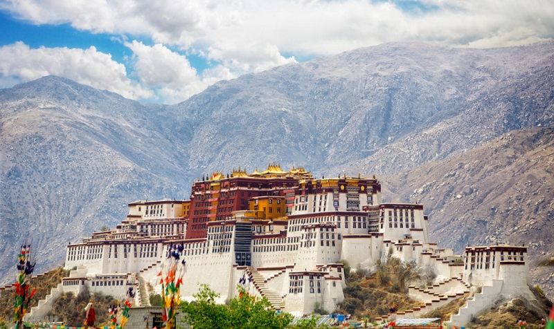 Cung điện Potala ở Lhasa, Tây Tạng
