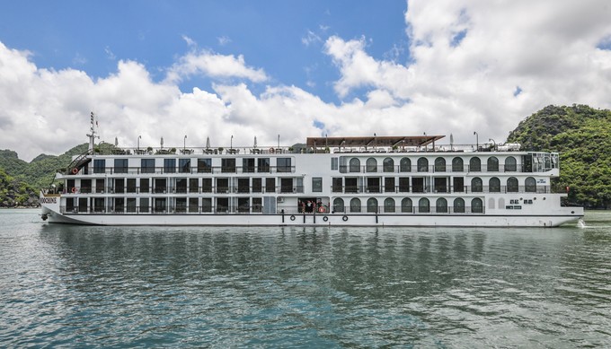 Nghỉ dưỡng trên du thuyền 5 sao ở Vịnh Lan Hạ Nghỉ dưỡng trên du thuyền 5 sao ở Vịnh Lan Hạ