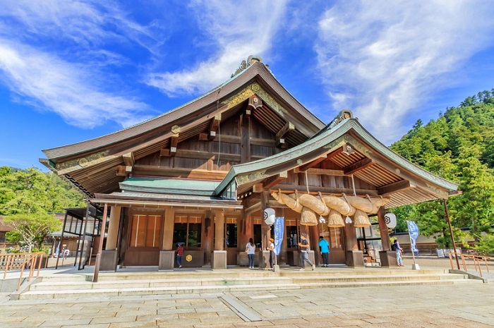 Đại Đền Izumo Taisha là ngôi đền thần đạo cổ xưa, linh thiêng và vĩ đại nhất Nhật Bản.