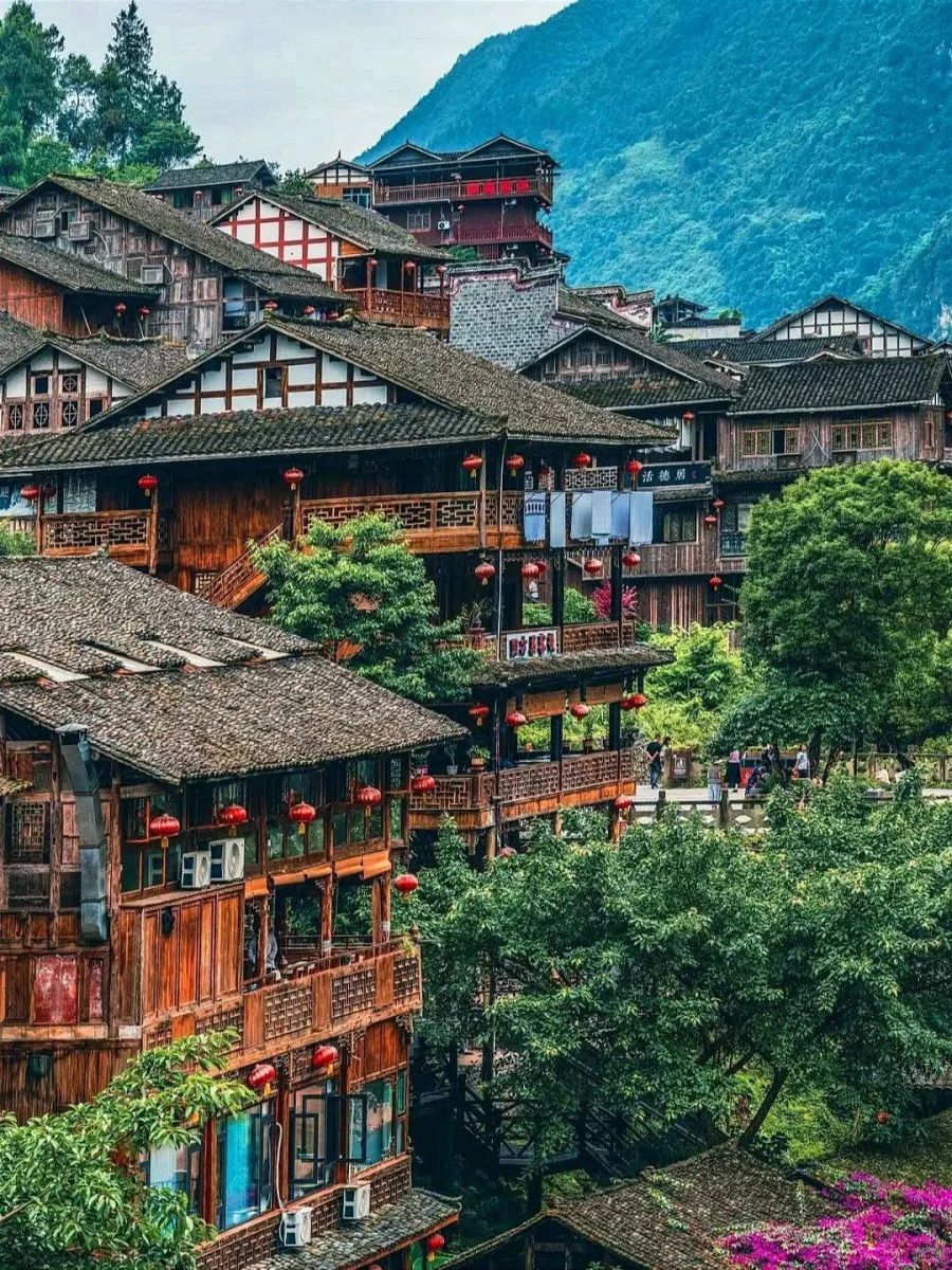 Cảnh đẹp làng văn hóa dân tộc Lê và Miêu, tỉnh Hải Nam, Trung Quốc Cảnh đẹp làng văn hóa dân tộc Lê và Miêu, tỉnh Hải Nam, Trung Quốc