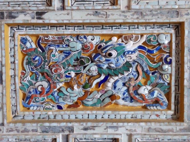 lang-vua-khai-dinh-o-hue-16