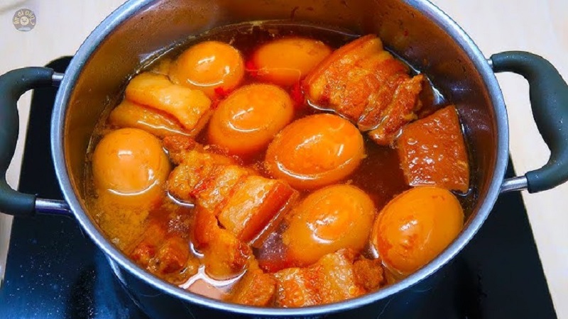 Món thịt kho tàu ngày tết