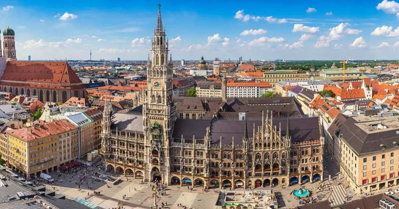 Quảng trường Marienplatz, Munich, Đức